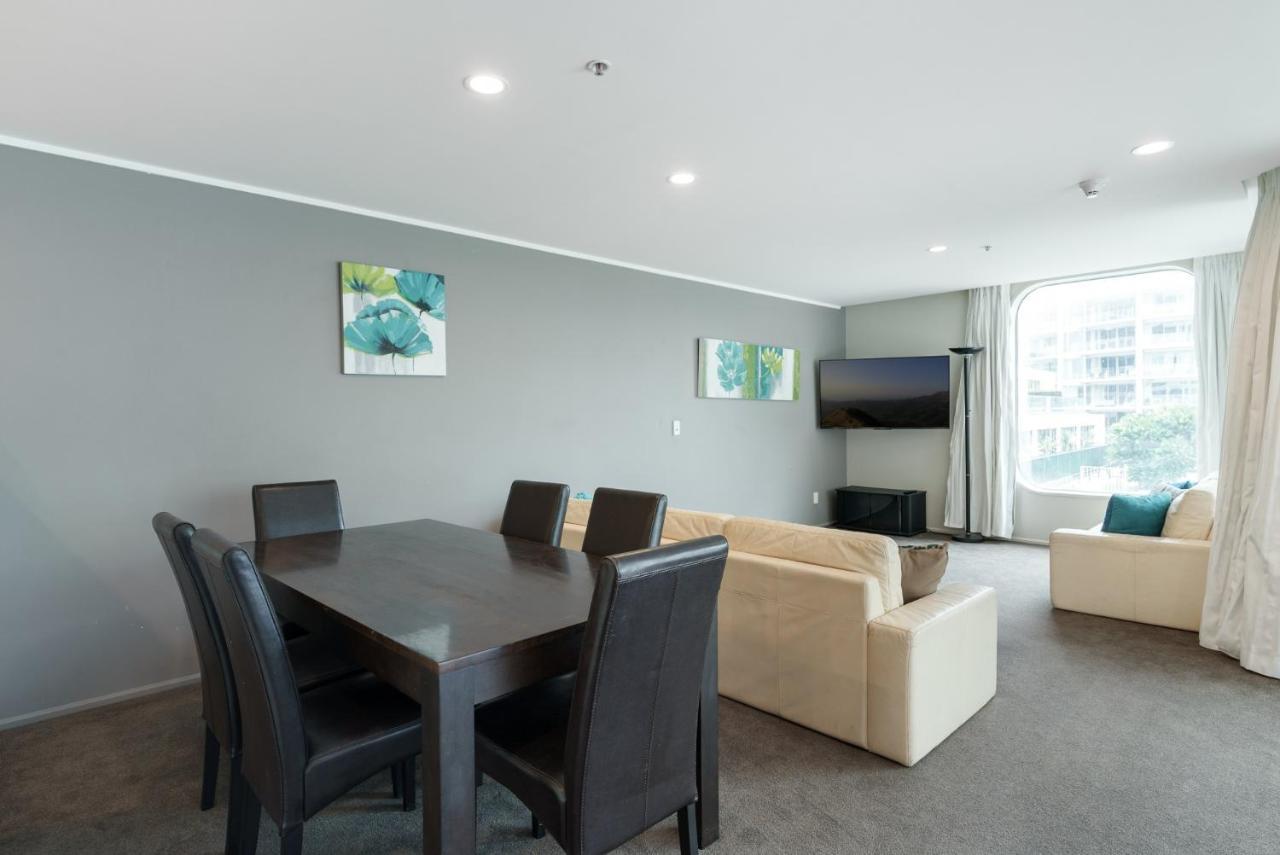 Oceanside Apartment With Garden Views Mount Maunganui Ngoại thất bức ảnh