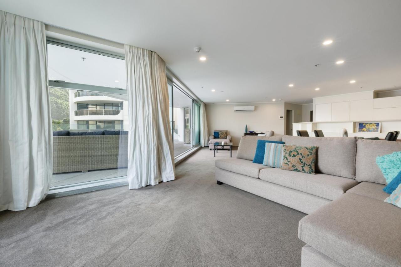 Oceanside Apartment With Garden Views Mount Maunganui Ngoại thất bức ảnh