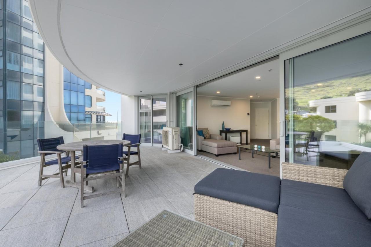 Oceanside Apartment With Garden Views Mount Maunganui Ngoại thất bức ảnh